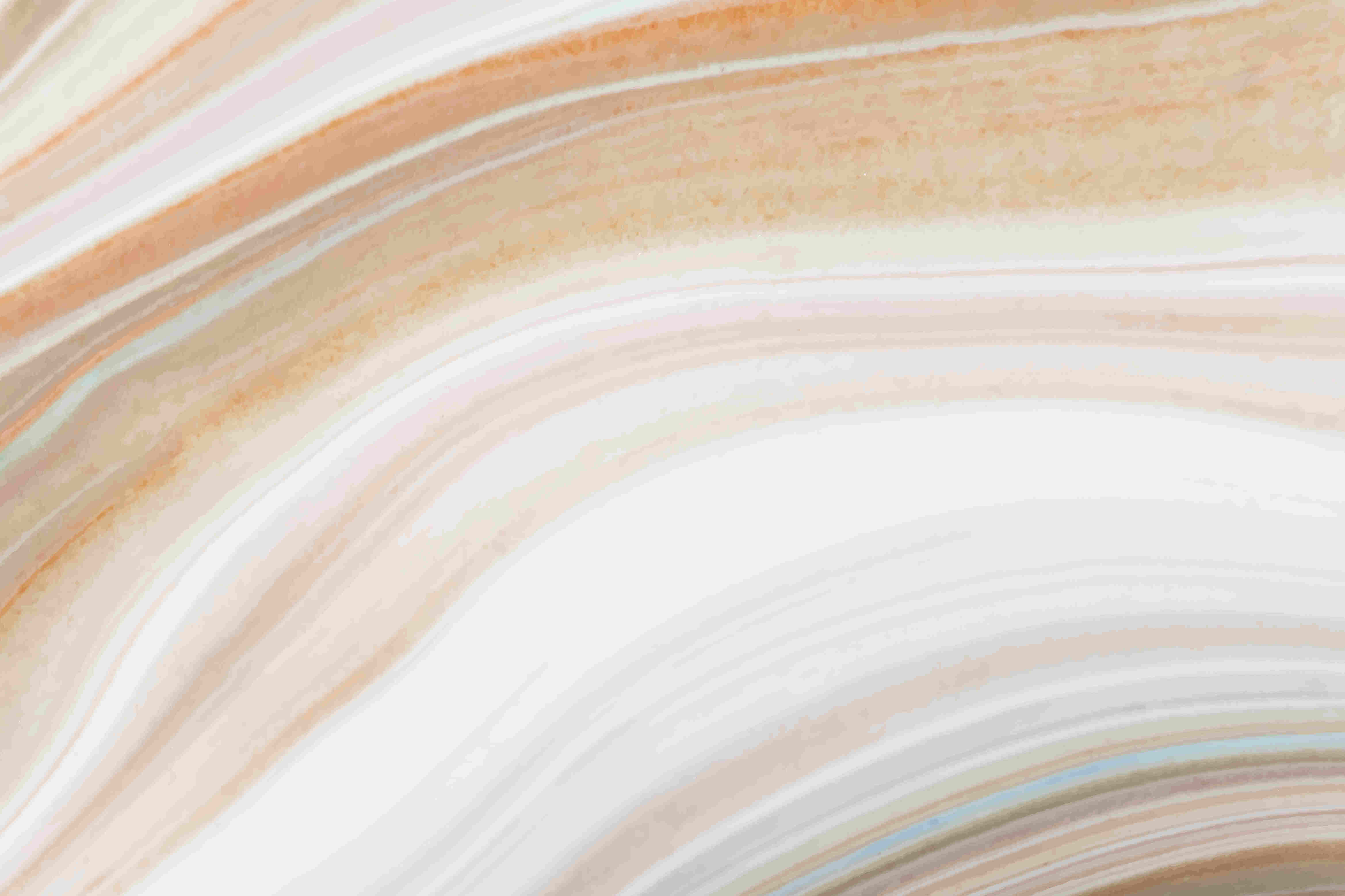 Burberry Beige Marble: A Blend of Traditional and Contemporary Elegance